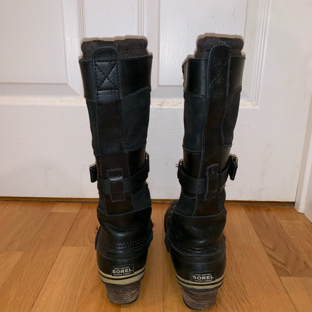 Women’s Sorel Joan or arctic boots size 7 black